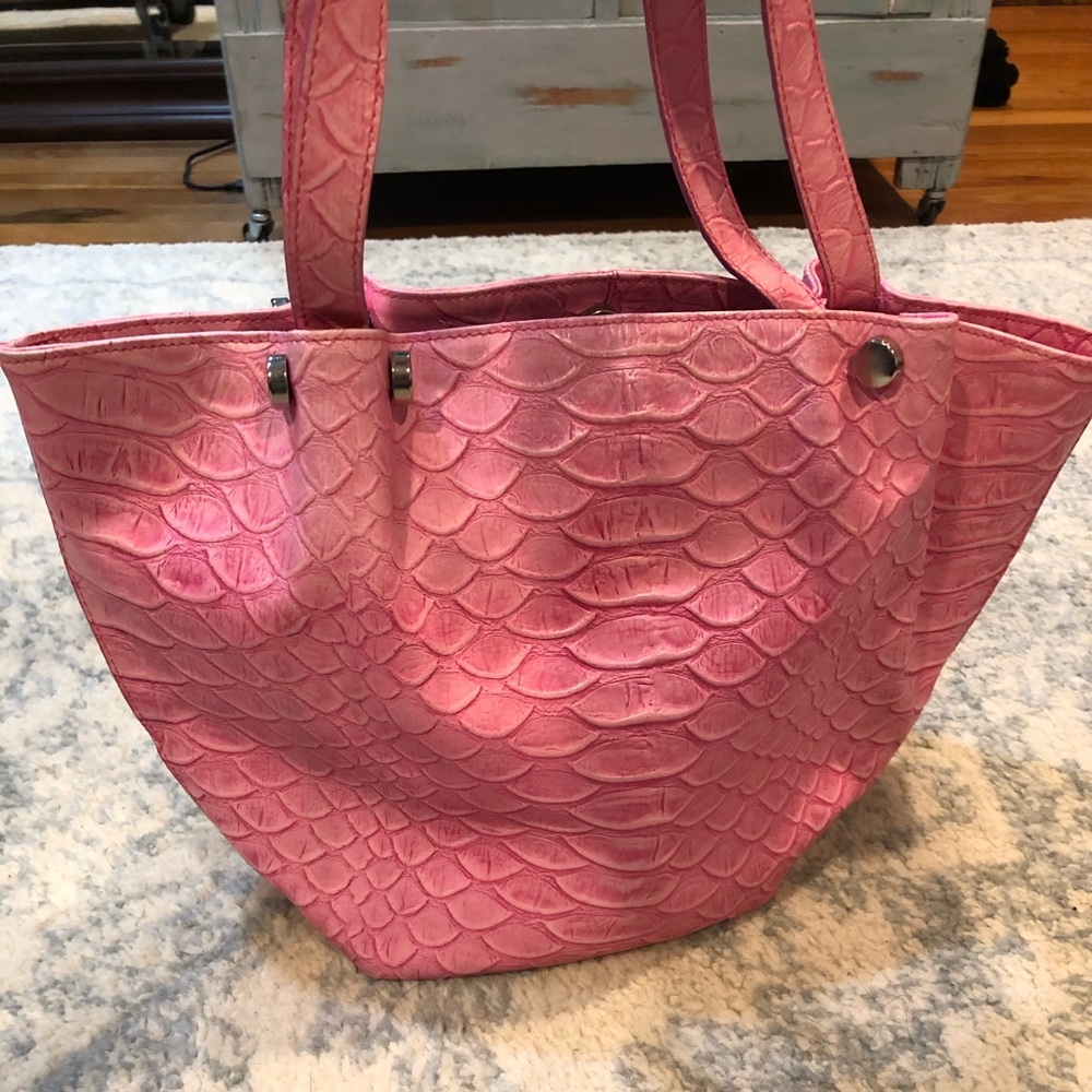 Claudia Firenze leather alligator print